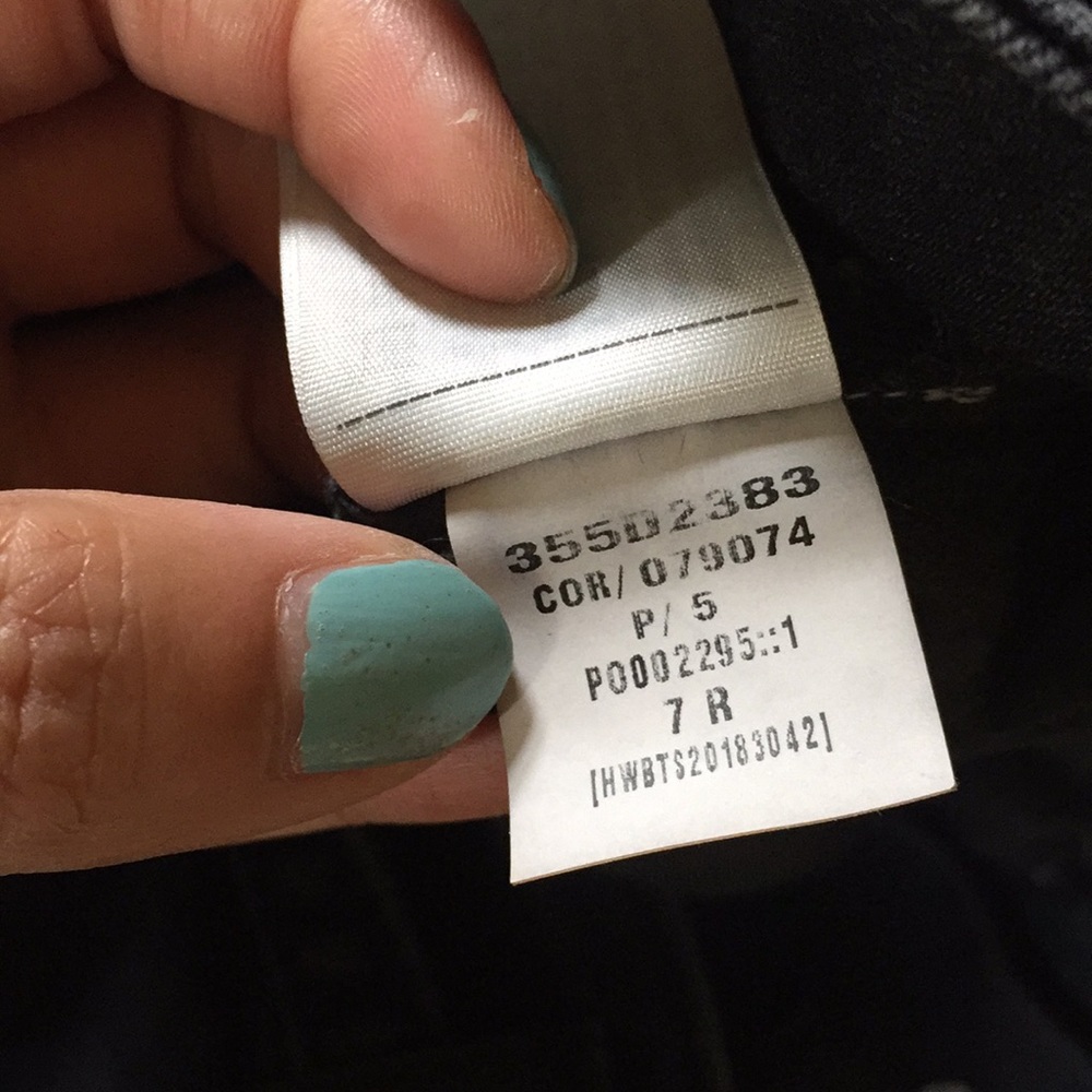 Hollister Ultra high rise mom jeans 🎁 - Picture 8 of 8